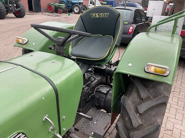 Fendt farmer 2 oldtimer tractor - afbeelding 3 van  22