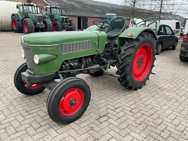 Fendt farmer 2 oldtimer tractor - afbeelding 1 van  22