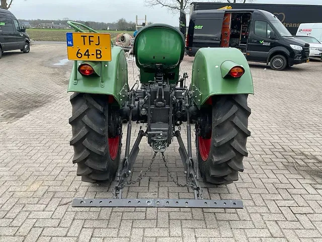 Fendt farmer 2 oldtimer tractor - afbeelding 18 van  22