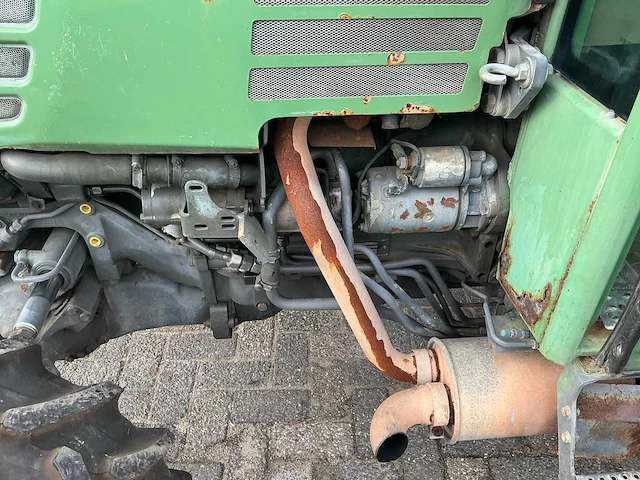 Fendt farmer 207 v smalspoor- en compacttractor - afbeelding 2 van  30