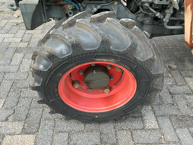 Fendt farmer 207 v smalspoor- en compacttractor - afbeelding 7 van  30