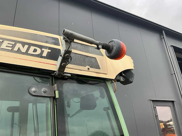 Fendt farmer 207 v smalspoor- en compacttractor - afbeelding 9 van  30