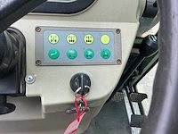 Fendt farmer 207 v smalspoor- en compacttractor - afbeelding 18 van  30