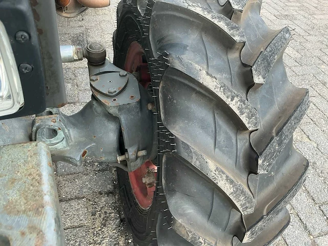 Fendt farmer 207 v smalspoor- en compacttractor - afbeelding 28 van  30