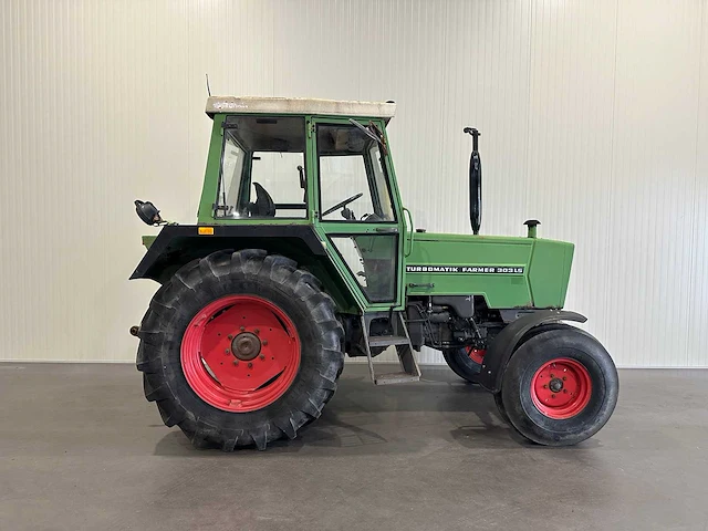 Fendt farmer 303 ls turbomatik met kenteken thp-32-l - afbeelding 10 van  13