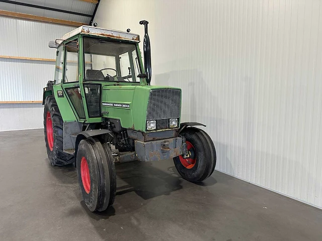 Fendt farmer 303 ls turbomatik met kenteken thp-32-l - afbeelding 12 van  13