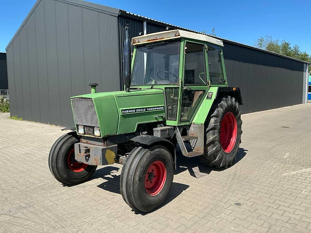 Fendt farmer 303ls turbomatic tweewielaangedreven landbouwtractor - afbeelding 1 van  26