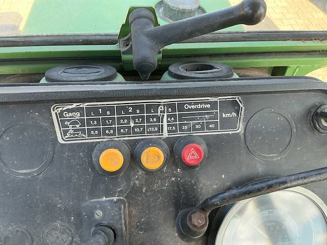 Fendt farmer 303ls turbomatic tweewielaangedreven landbouwtractor - afbeelding 18 van  26