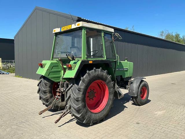 Fendt farmer 303ls turbomatic tweewielaangedreven landbouwtractor - afbeelding 25 van  26