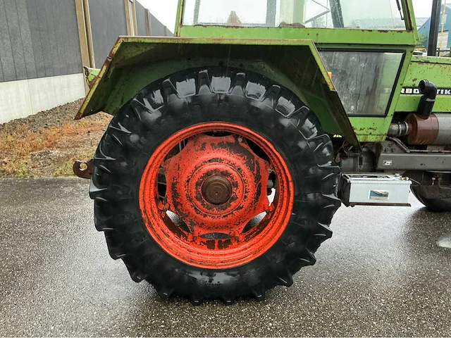 Fendt favorit 600 ls turbomatik tweewielaangedreven landbouwtractor - afbeelding 9 van  25