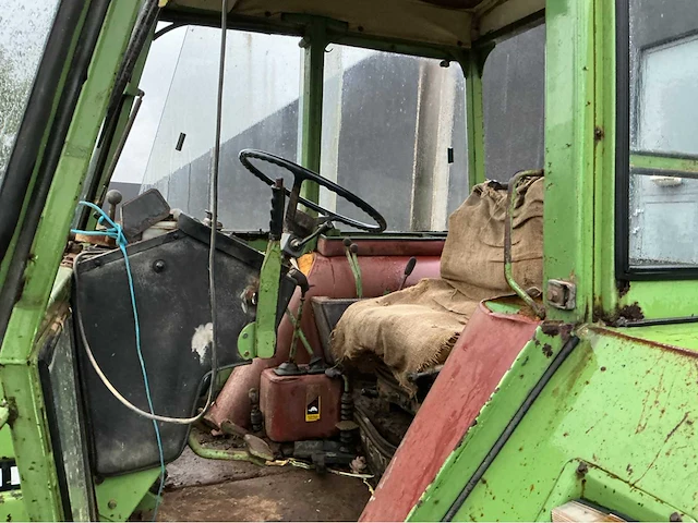 Fendt favorit 600 ls turbomatik tweewielaangedreven landbouwtractor - afbeelding 11 van  25