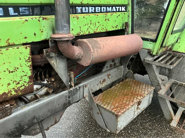 Fendt favorit 600 ls turbomatik tweewielaangedreven landbouwtractor - afbeelding 16 van  25