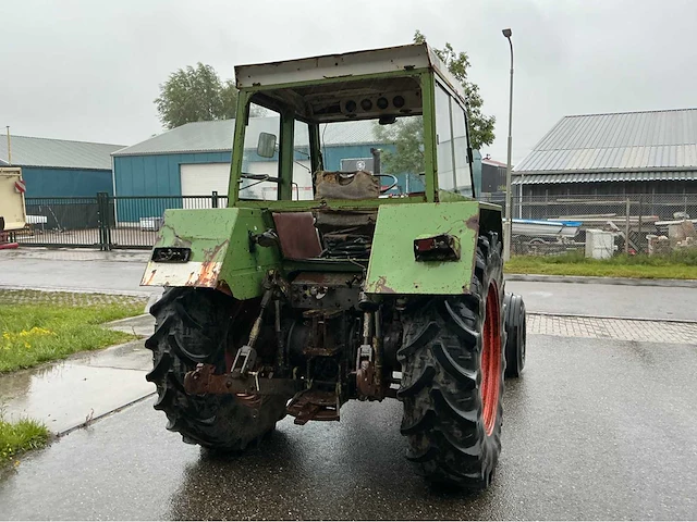 Fendt favorit 600 ls turbomatik tweewielaangedreven landbouwtractor - afbeelding 23 van  25