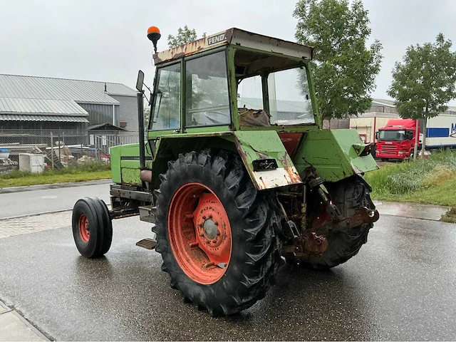 Fendt favorit 600 ls turbomatik tweewielaangedreven landbouwtractor - afbeelding 24 van  25