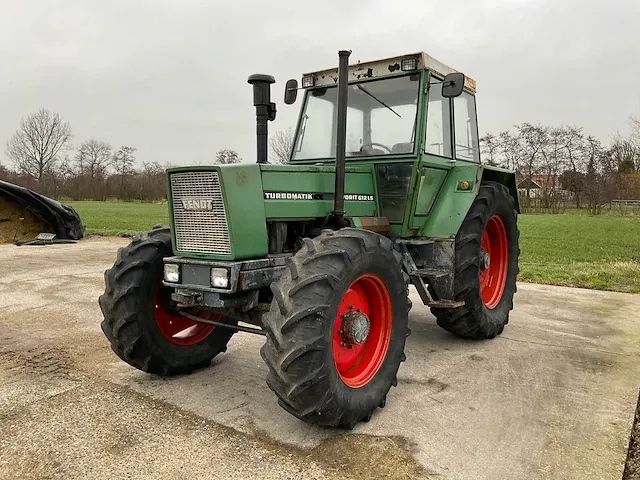 Fendt favorit 612ls vierwielaangedreven landbouwtractor - afbeelding 1 van  31