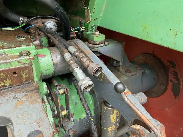 Fendt favorit 612ls vierwielaangedreven landbouwtractor - afbeelding 18 van  31