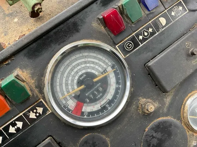 Fendt favorit 612ls vierwielaangedreven landbouwtractor - afbeelding 22 van  31