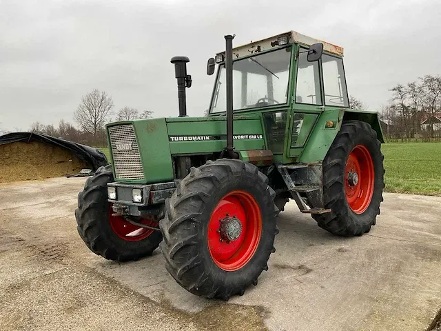 Fendt favorit 612ls vierwielaangedreven landbouwtractor - afbeelding 12 van  31