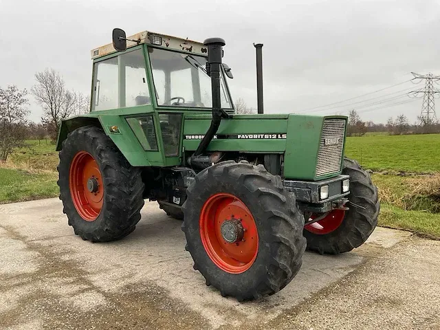 Fendt favorit 612ls vierwielaangedreven landbouwtractor - afbeelding 29 van  31