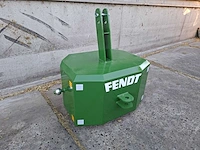 Fendt frontgewicht 550kg - afbeelding 2 van  3