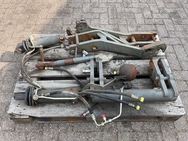 Fendt fronthefinrichting (400 en 700 serie) - afbeelding 1 van  6