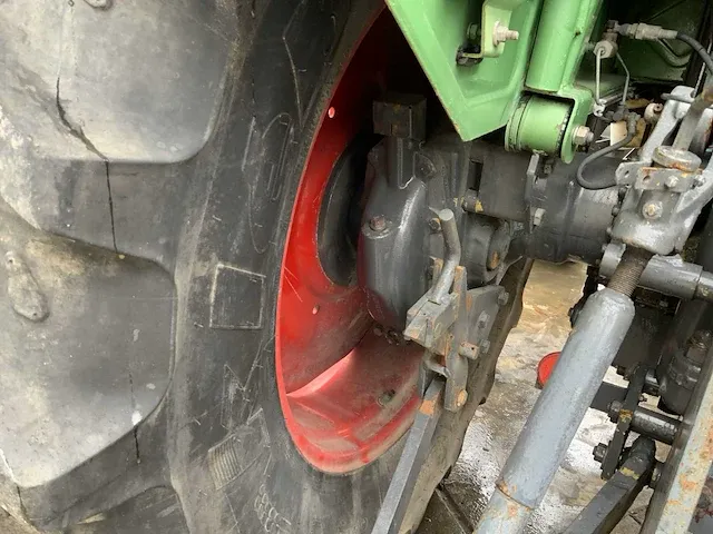 Fendt turbomatik farmer 309ls vierwielaangedreven landbouwtractor - afbeelding 9 van  39