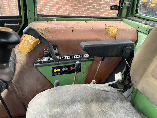 Fendt turbomatik farmer 309ls vierwielaangedreven landbouwtractor - afbeelding 19 van  39