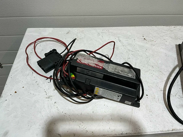 Fenwick bc1 acculader - afbeelding 1 van  5