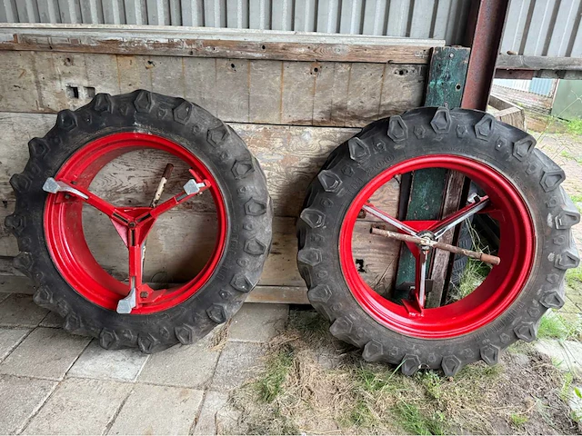 Ferguson - oldtimer - tractor - 1950 - afbeelding 6 van  17