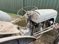 Ferguson - oldtimer - tractor - 1950 - afbeelding 8 van  17