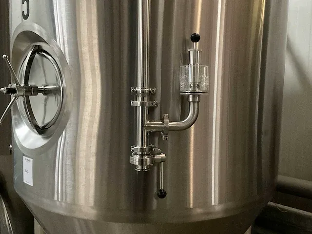 Fermentatie tank 1500 liter (c) - afbeelding 5 van  8