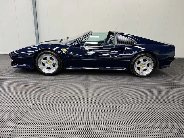 Ferrari - 308 - gt spider inj. - zender - oldtimer - 1982 - afbeelding 23 van  66