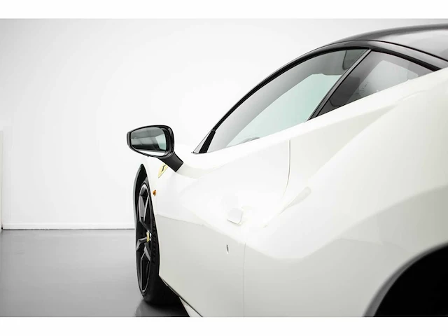 Ferrari - 488 - 3.9 gtb hele - 2017 - x-898-kz - afbeelding 4 van  57