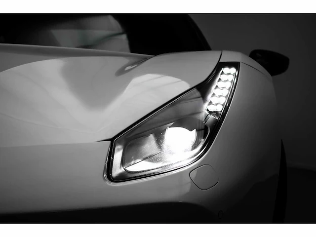 Ferrari - 488 - 3.9 gtb hele - 2017 - x-898-kz - afbeelding 12 van  57