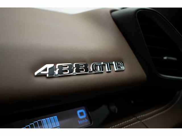 Ferrari - 488 - 3.9 gtb hele - 2017 - x-898-kz - afbeelding 26 van  57