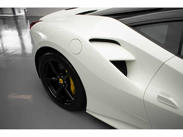 Ferrari - 488 - 3.9 gtb hele - 2017 - x-898-kz - afbeelding 41 van  57