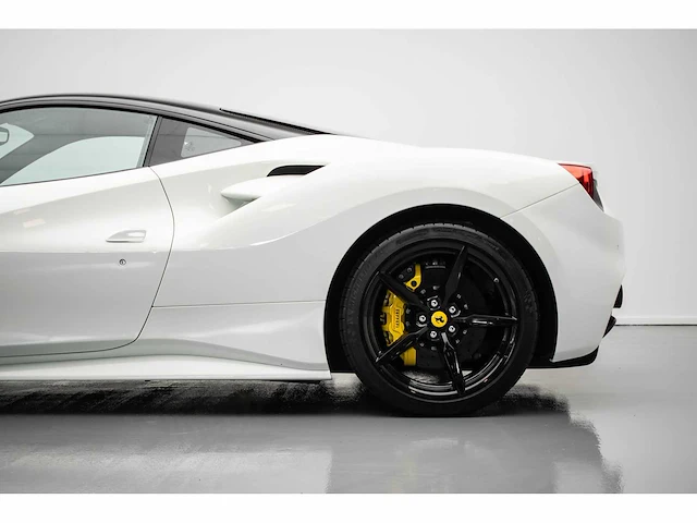 Ferrari - 488 - 3.9 gtb hele - 2017 - x-898-kz - afbeelding 50 van  57