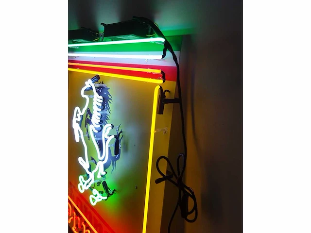 Ferrari - neon sign (glas) - 100 cm x 80 cm - afbeelding 3 van  23