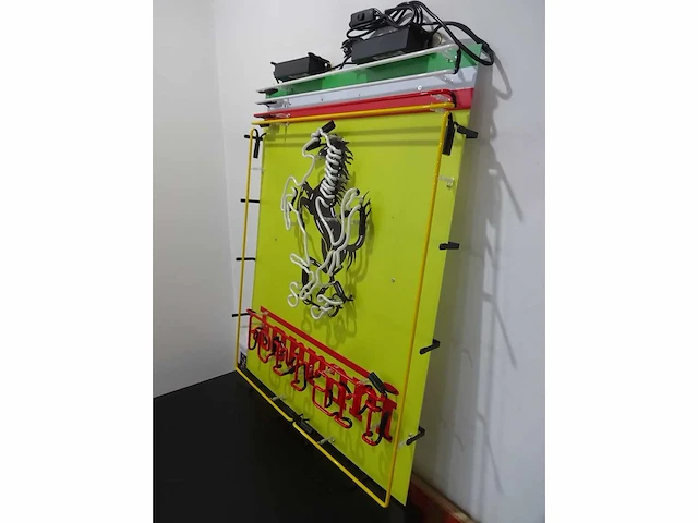Ferrari - neon sign (glas) - 100 cm x 80 cm - afbeelding 14 van  23
