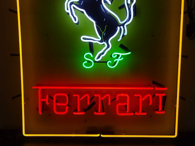 Ferrari - neon sign (glas) - 100 cm x 80 cm - afbeelding 17 van  23
