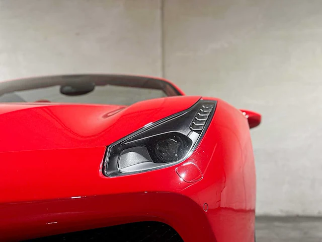 Ferrari 488 spider 3.9 v8 670pk 2018 (garantie) - afbeelding 11 van  76