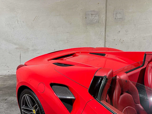 Ferrari 488 spider 3.9 v8 670pk 2018 (garantie) - afbeelding 17 van  76