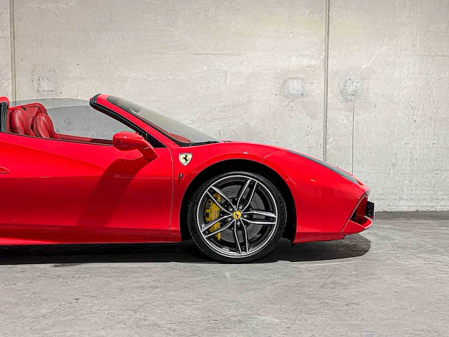 Ferrari 488 spider 3.9 v8 670pk 2018 (garantie) - afbeelding 20 van  76