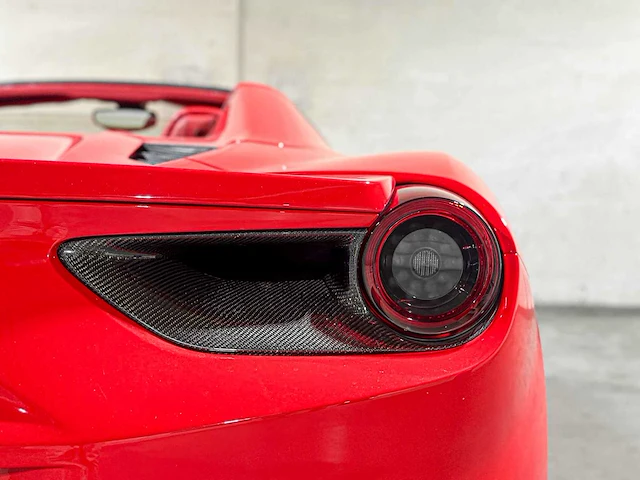 Ferrari 488 spider 3.9 v8 670pk 2018 (garantie) - afbeelding 29 van  76