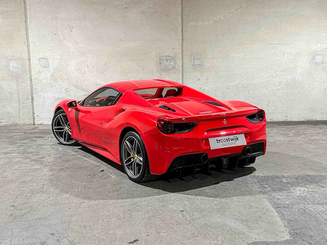 Ferrari 488 spider 3.9 v8 670pk 2018 (garantie) - afbeelding 32 van  76