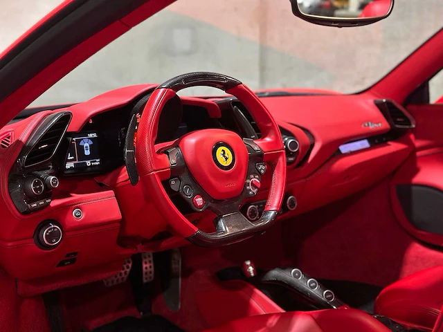Ferrari 488 spider 3.9 v8 670pk 2018 (garantie) - afbeelding 38 van  76
