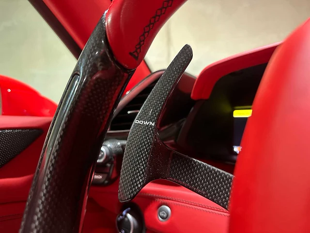 Ferrari 488 spider 3.9 v8 670pk 2018 (garantie) - afbeelding 45 van  76