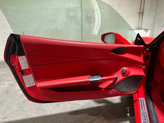 Ferrari 488 spider 3.9 v8 670pk 2018 (garantie) - afbeelding 56 van  76