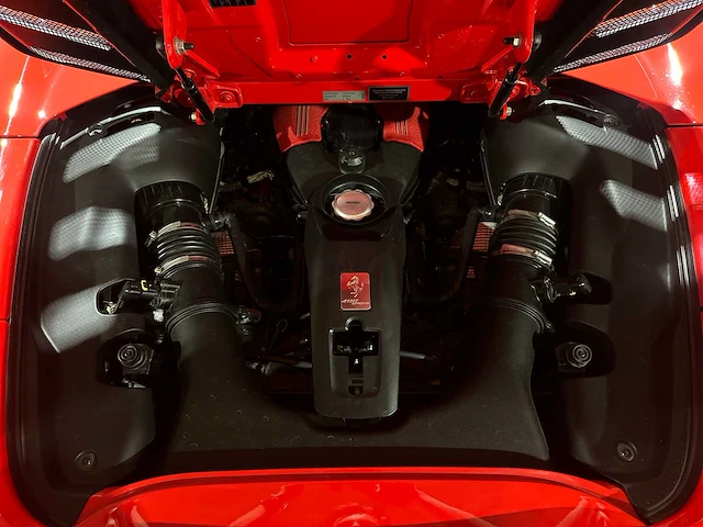 Ferrari 488 spider 3.9 v8 670pk 2018 (garantie) - afbeelding 60 van  76