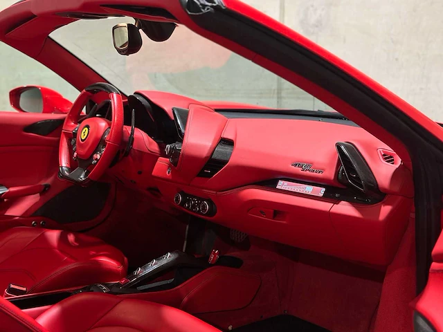 Ferrari 488 spider 3.9 v8 670pk 2018 (garantie) - afbeelding 66 van  76